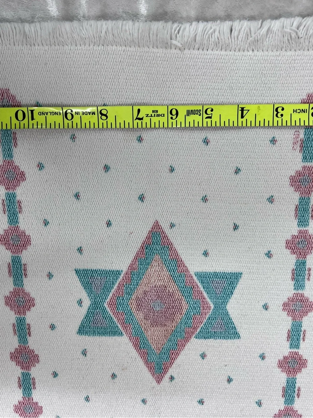 Aztec White Fringe 2 placemats & 2 napkin towels southwestern Geometric FLAWED